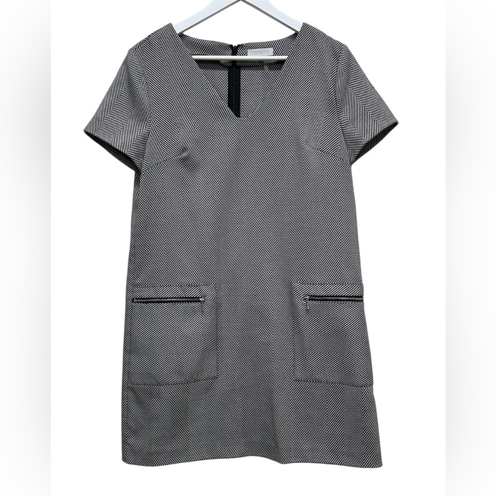 1. State Black and White Patterned Mini Shift Sheath Dress V Neck Women’s Sz 8